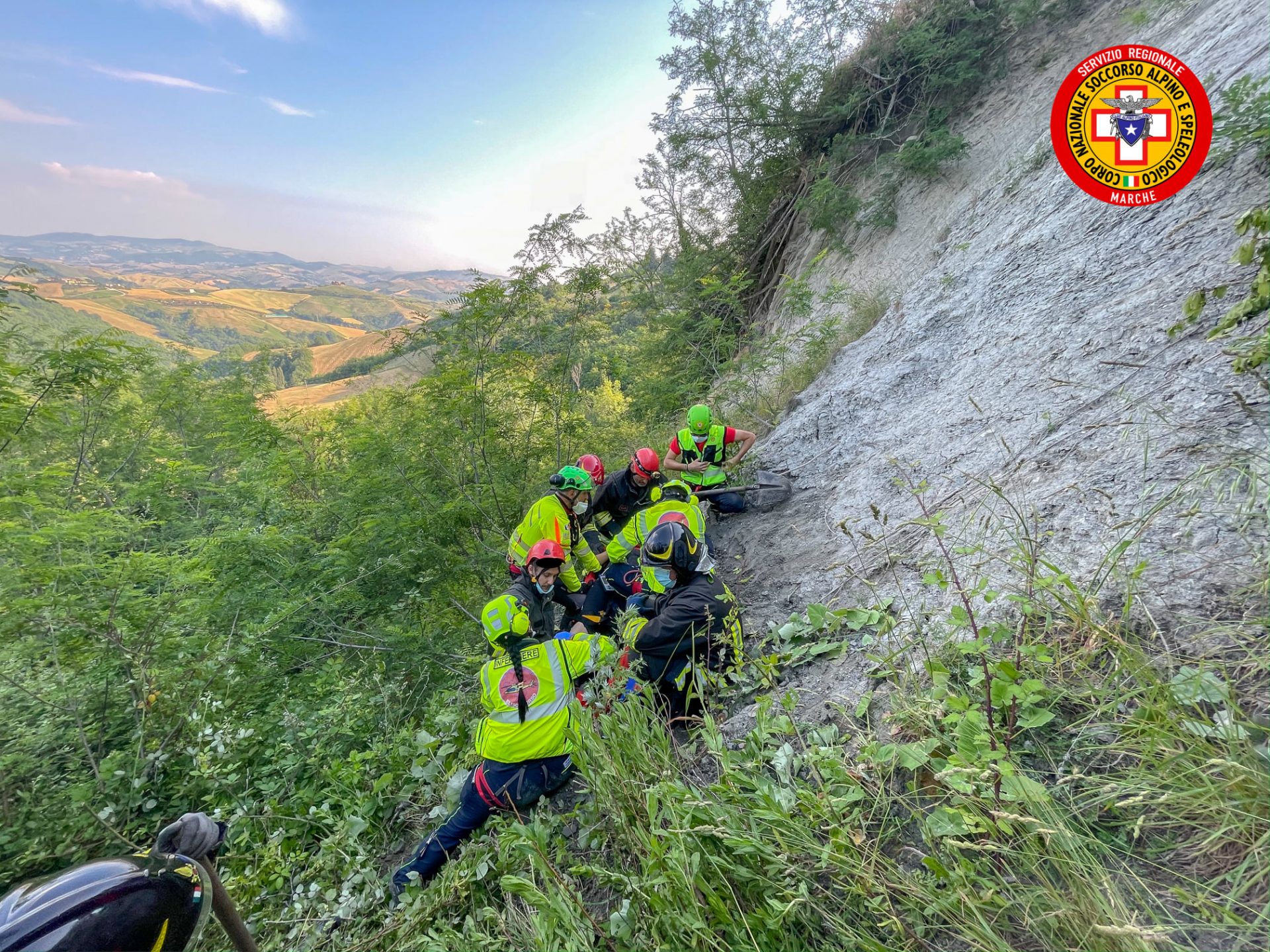 Un volo di centinaia di metri, <br> escursionista muore alla Gola Rossa: <br> salve altre cinque persone