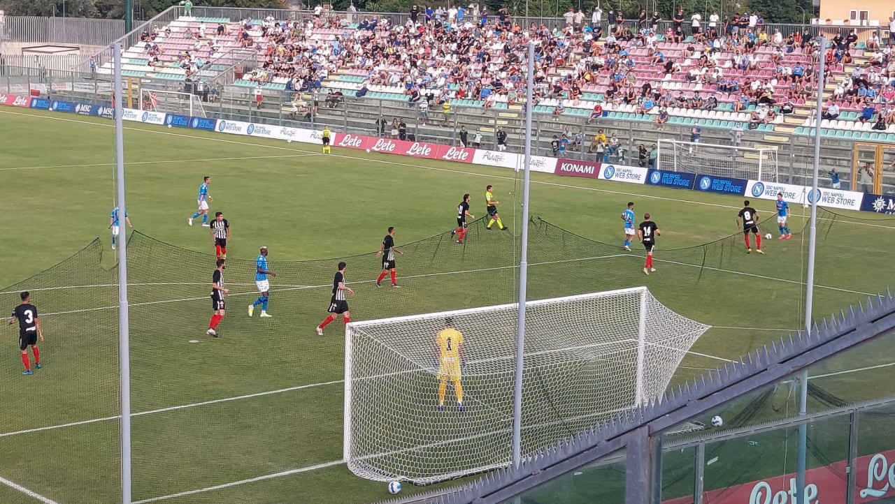 L’Ascoli regge l’urto del Napoli: <br> sconfitta di misura <br> a Castel di Sangro, <br> in gol Bidaoui, finisce 2-1