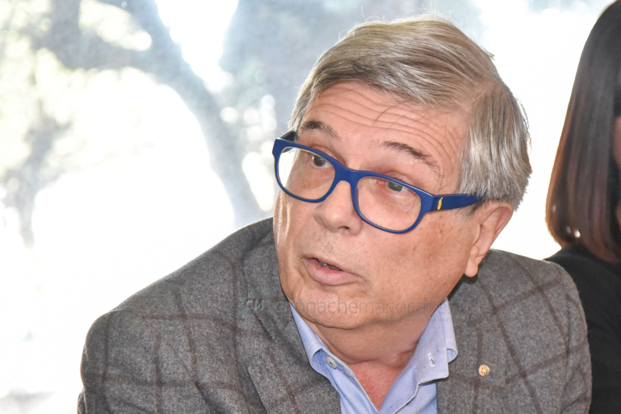 «Il vaccino agli adolescenti? <br> Va fatto subito» <br> Ma la maggior parte degli under 19 <br> è ancora senza prima dose