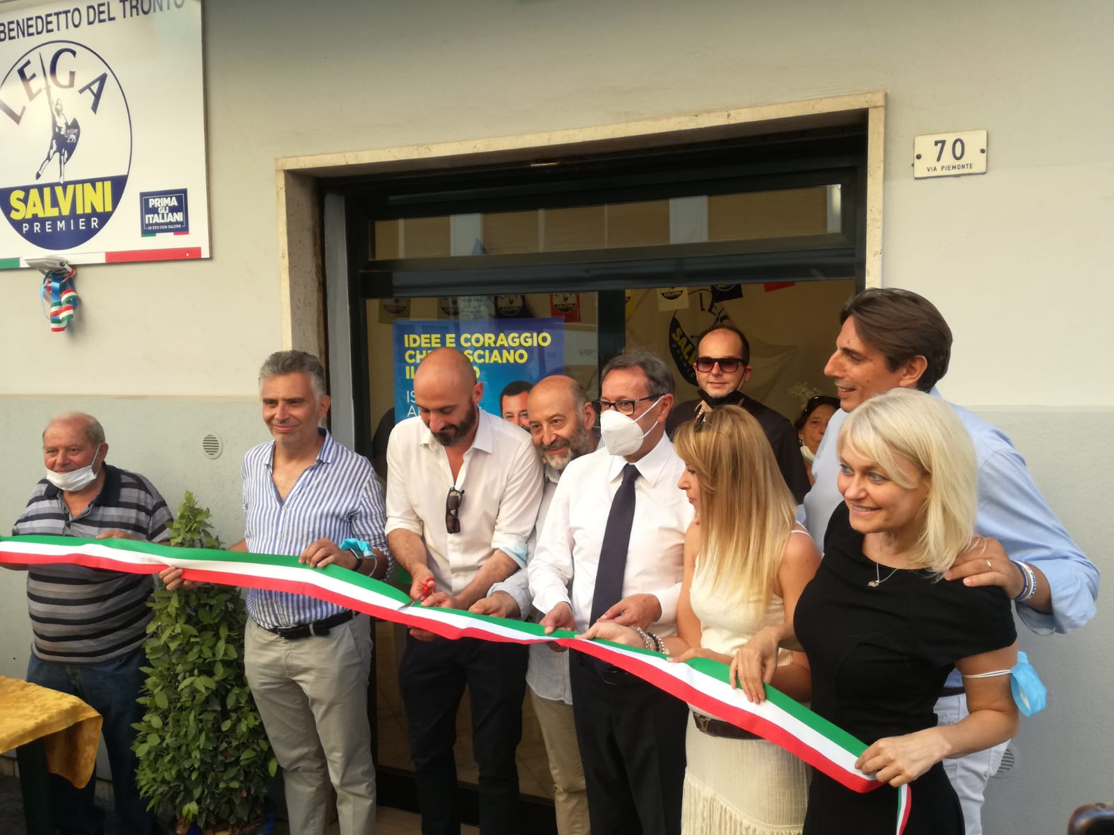 Elezioni comunali, <br> la Lega inaugura <br> la sede di via Piemonte
