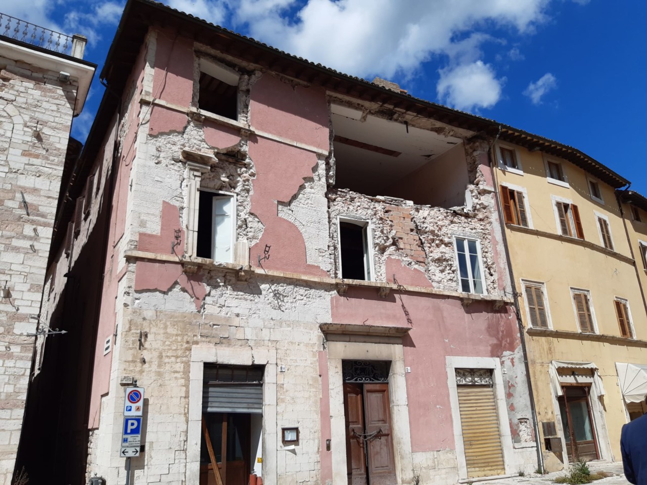 In arrivo un miliardo e 780 milioni <br> per i terremoti di L’Aquila e Centro Italia