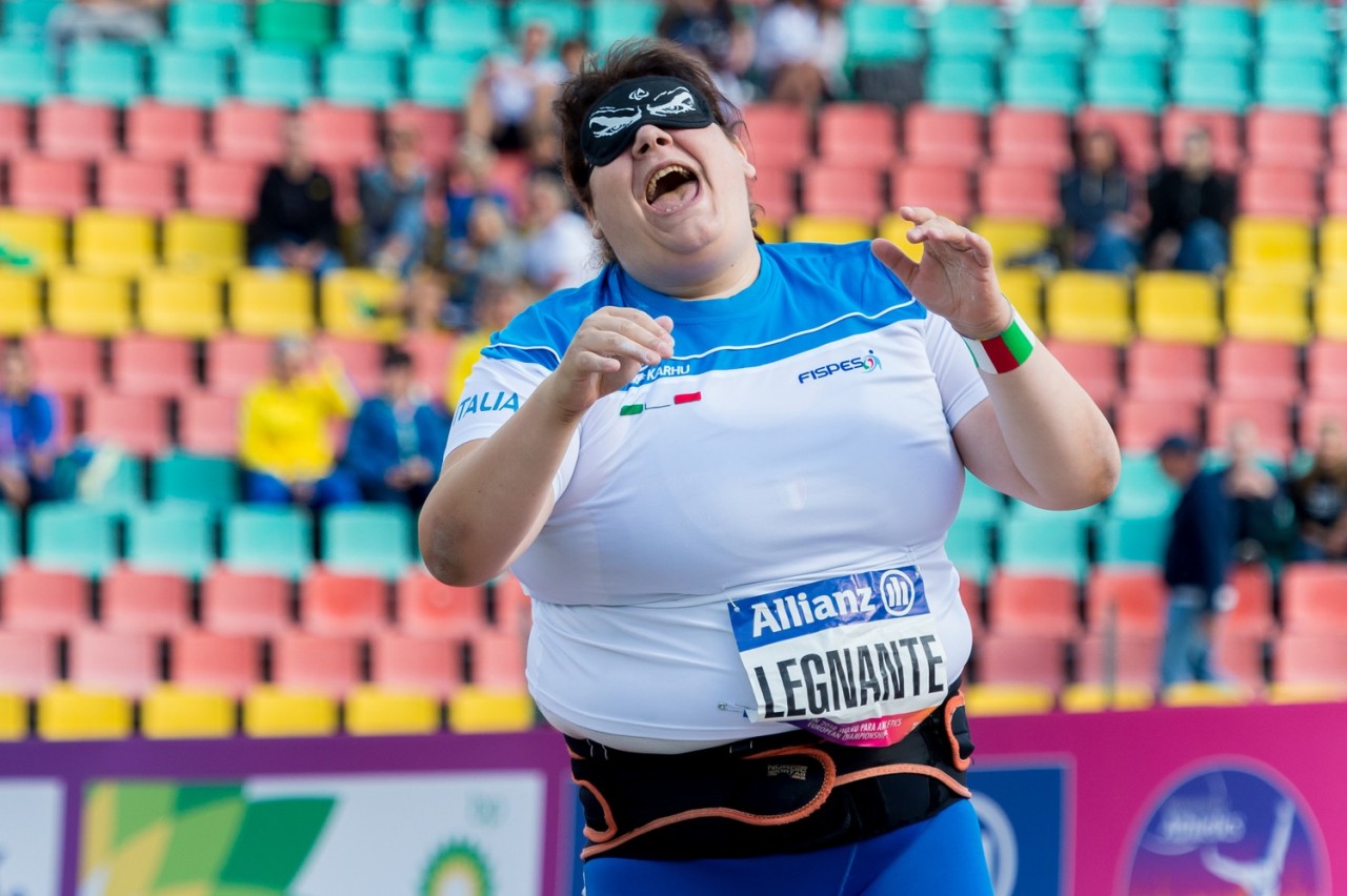 Assunta Legnante raddoppia <br> a Tokyo con l’argento nel peso