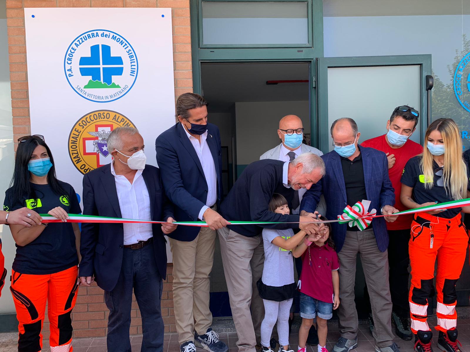 Croce Azzurra dei Sibillini <br> e Soccorso Alpino, <br> nasce il primo presidio integrato <span> (Foto) Croce Azzurra dei Sibillini <br> e Soccorso Alpino, <br> nasce il primo presidio integrato <span> (Foto)