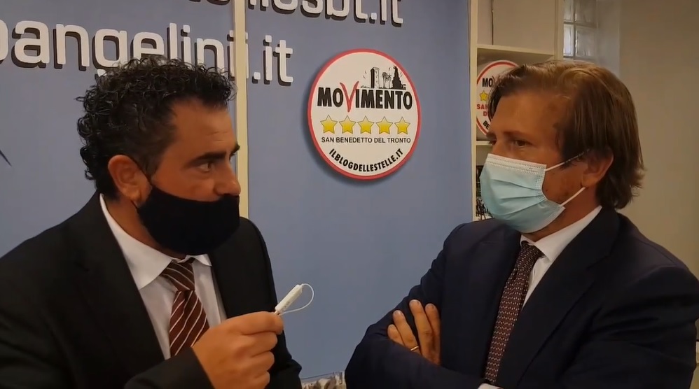 Elezioni, il sottosegretario Sileri <br> in visita alla sede dei 5 Stelle <br> «Gli ospedali vanno potenziati, <br> non chiusi»