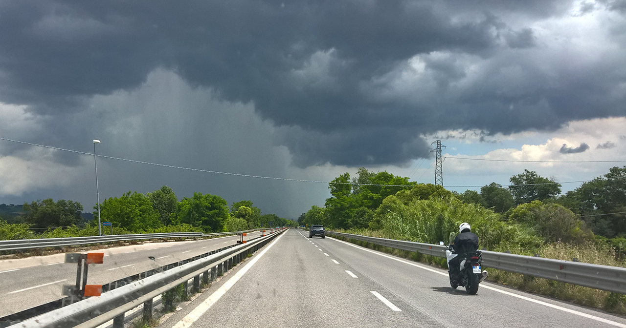 Temporali in arrivo, <br> allerta meteo nelle Marche