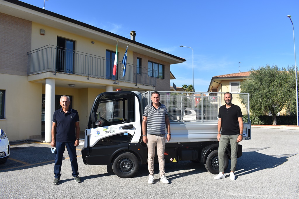 Mobilità sostenibile <br> a Monteprandone: <br> rinnovato il parco mezzi Mobilità sostenibile <br> a Monteprandone: <br> rinnovato il parco mezzi