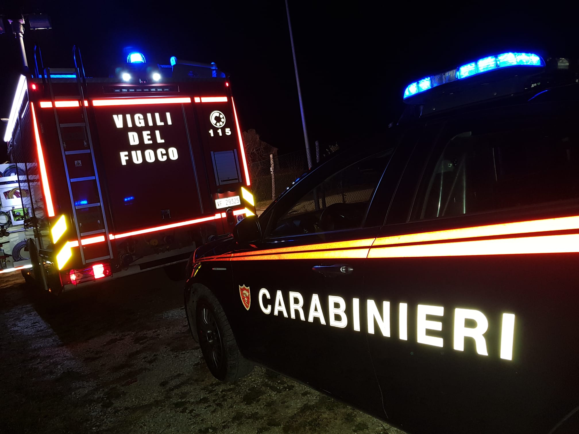 Quarto incendio ad Amandola: fiamme dolose domate dai Vigili del fuoco, indagano i Carabinieri