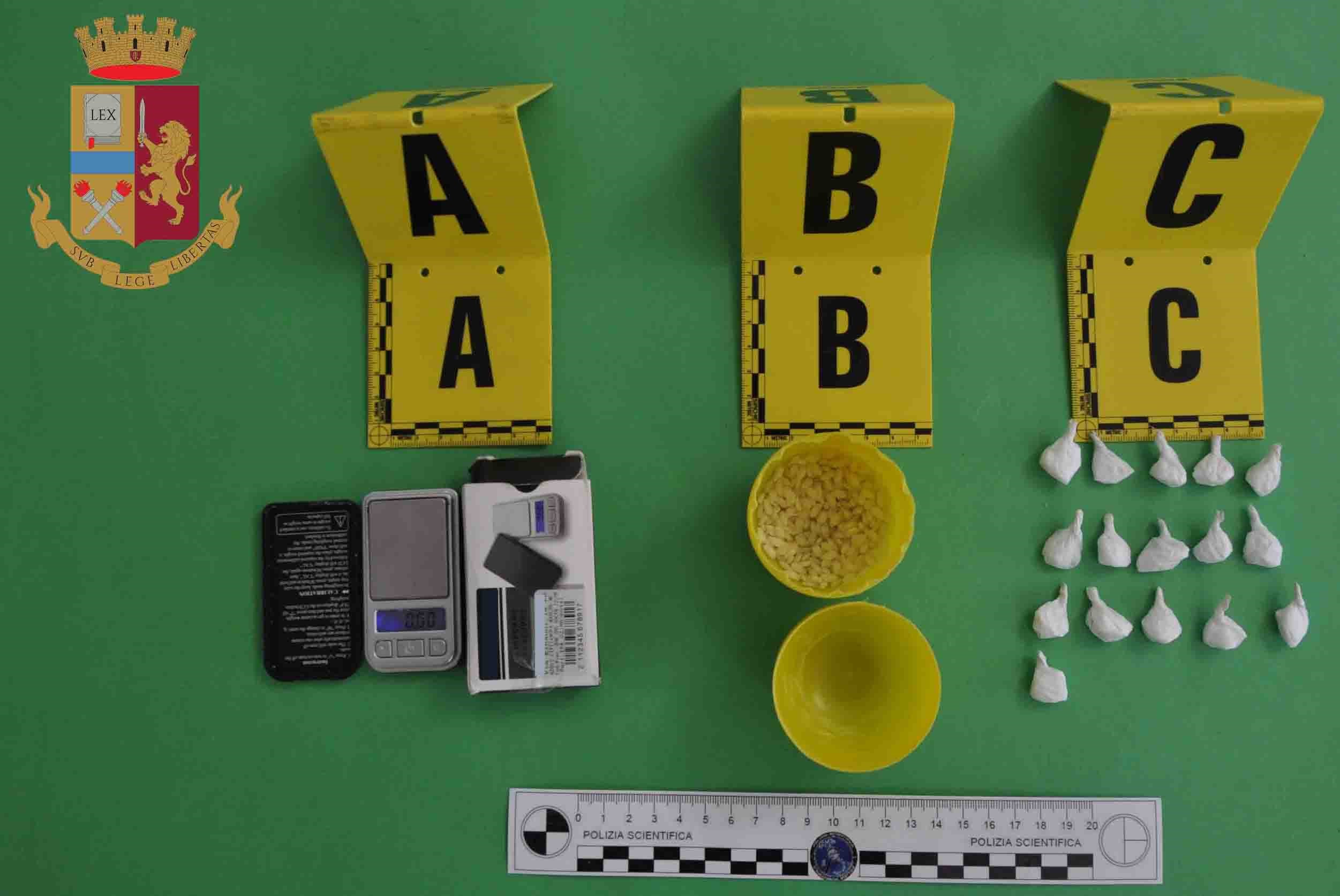 Cocaina nel peluche, 40enne finisce nei guai