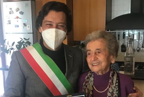 Nel paese dei longevi, <br> ecco Rosa che compie 100 anni Nel paese dei longevi, <br> ecco Rosa che compie 100 anni