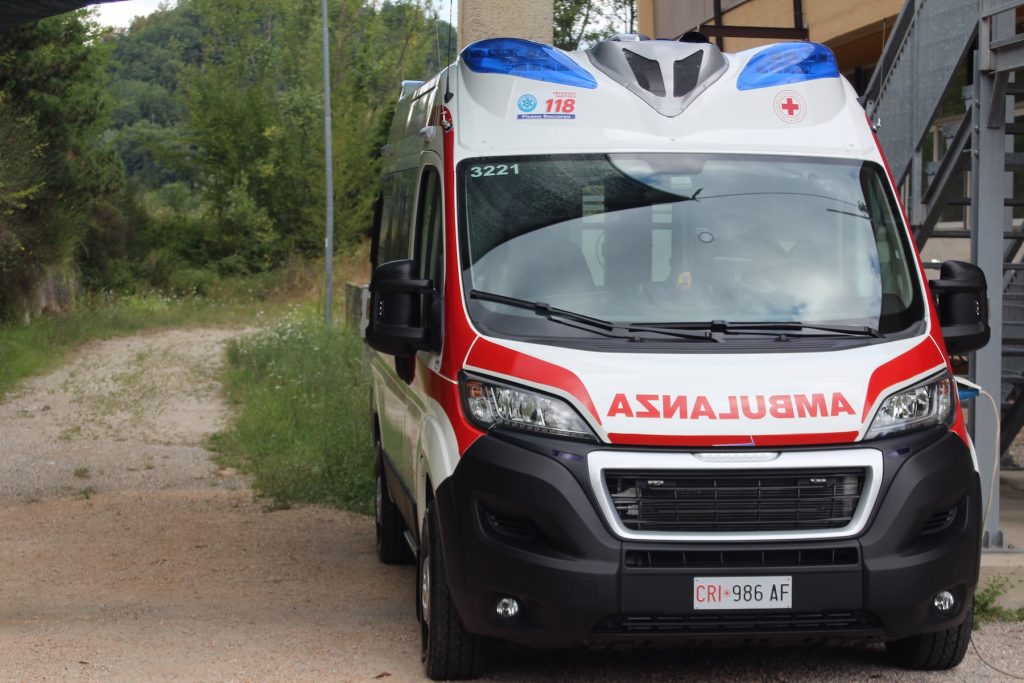 Frontale alle porte di Comunanza: <br> due ragazzi al Pronto Soccorso Frontale alle porte di Comunanza: <br> due ragazzi al Pronto Soccorso
