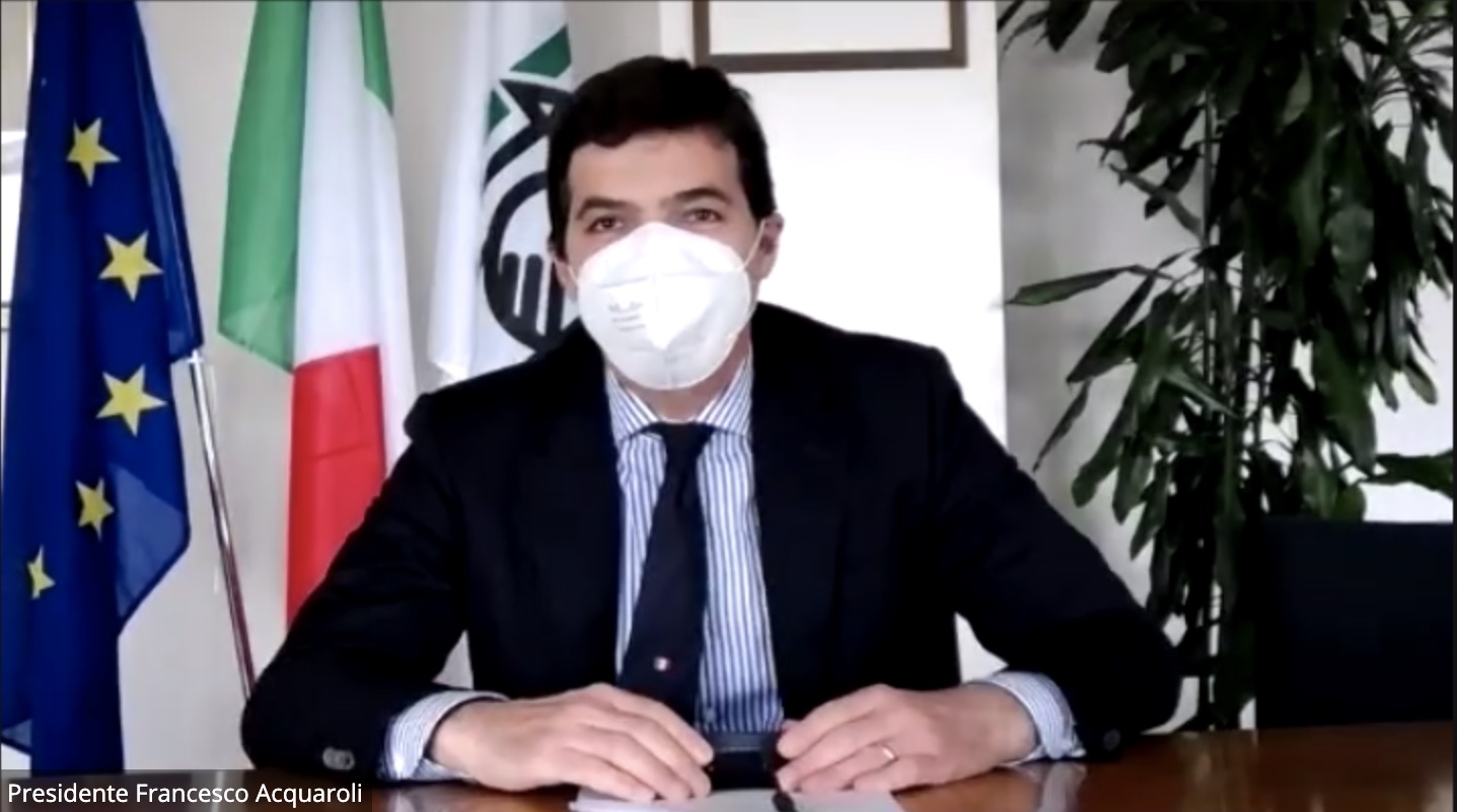 Covid, boom di nuovi contagi: <br> sono 301 nelle ultime 24 ore <br> Acquaroli: «Il green pass non funziona, <br> i vaccini sì»