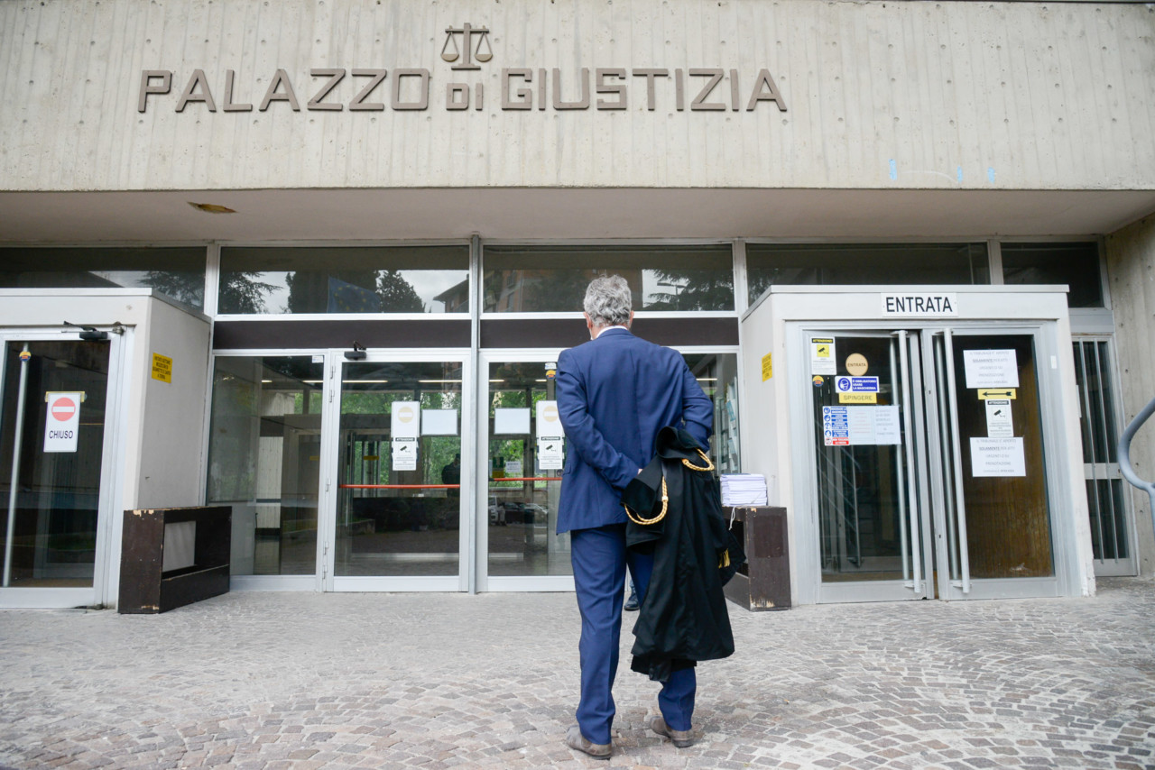 «Palpeggia una barista», <br> 86enne condannato a un anno