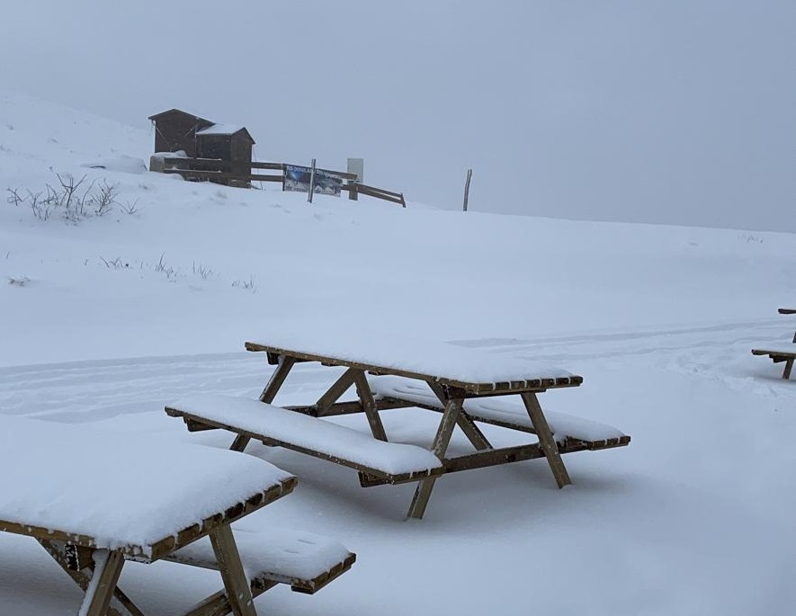 Prima neve nelle zone di Arquata <br> e Montemonaco, a Bolognola <br> pronti a riaprire gli impianti Prima neve nelle zone di Arquata <br> e Montemonaco, a Bolognola <br> pronti a riaprire gli impianti