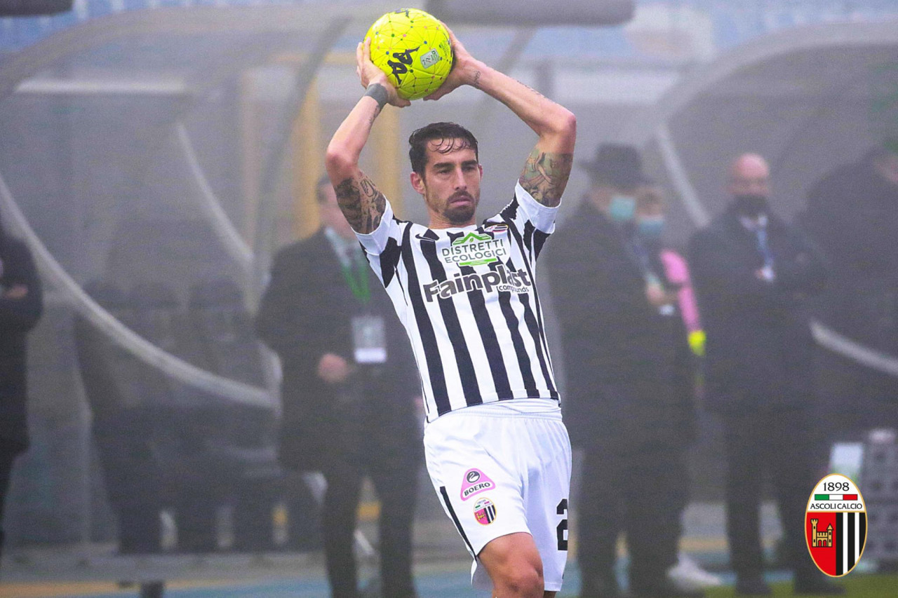 Ascoli, Salvi torna a disposizione per la Cremonese: <br> «Abbiamo bisogno dei nostri tifosi»
