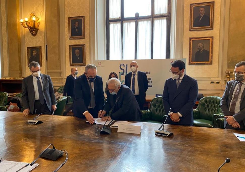 Ricostruire le scuole del cratere: <br> patto da 1,3 miliardi col ministero