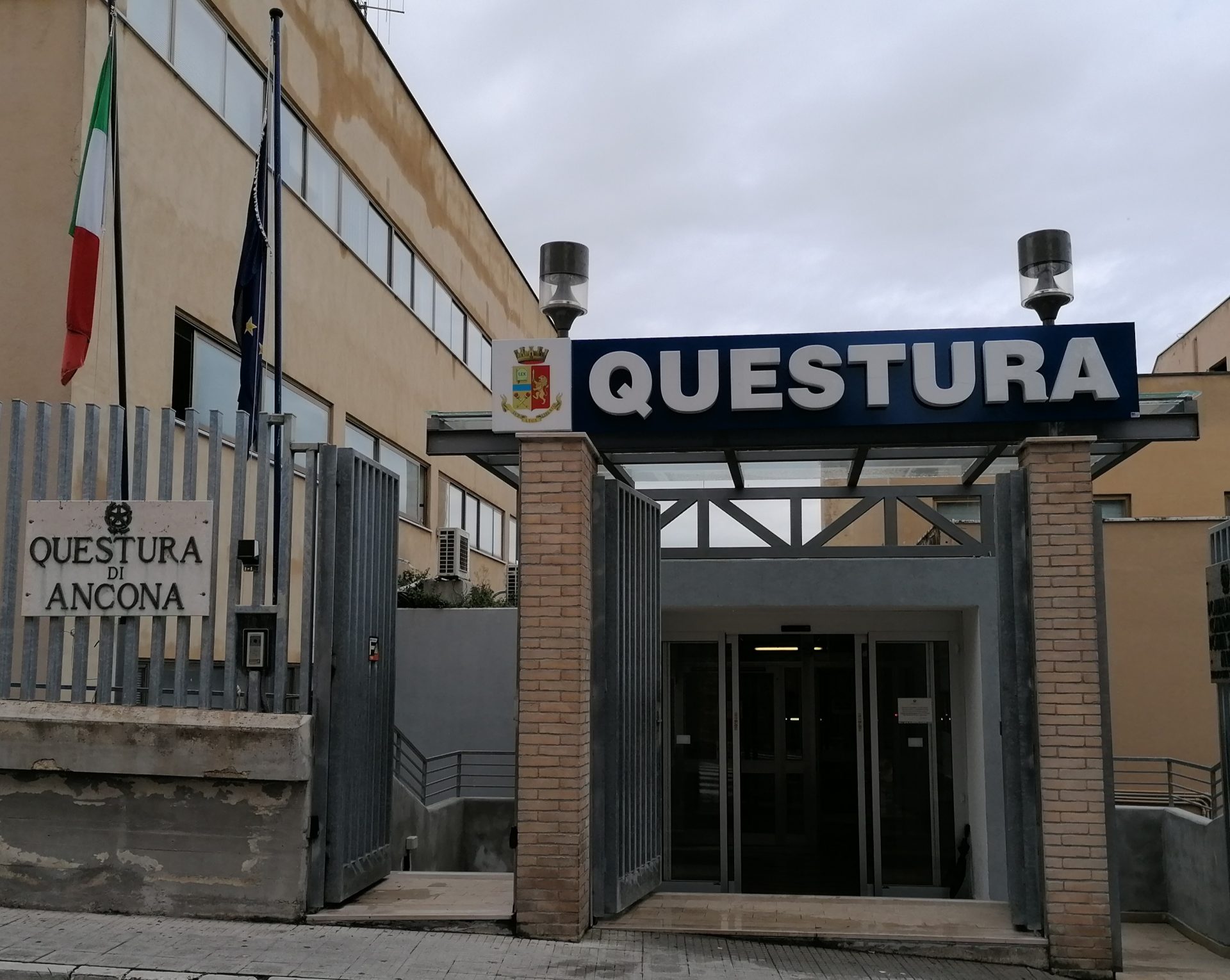 Perde la testa per una coetanea: <br> ammonito stalker 75enne