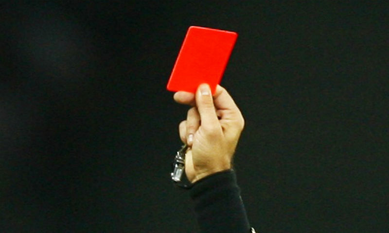 «Io ti ammazzo», poi la testata all’arbitro: <br> anche il Daspo oltre alla maxi squalifica