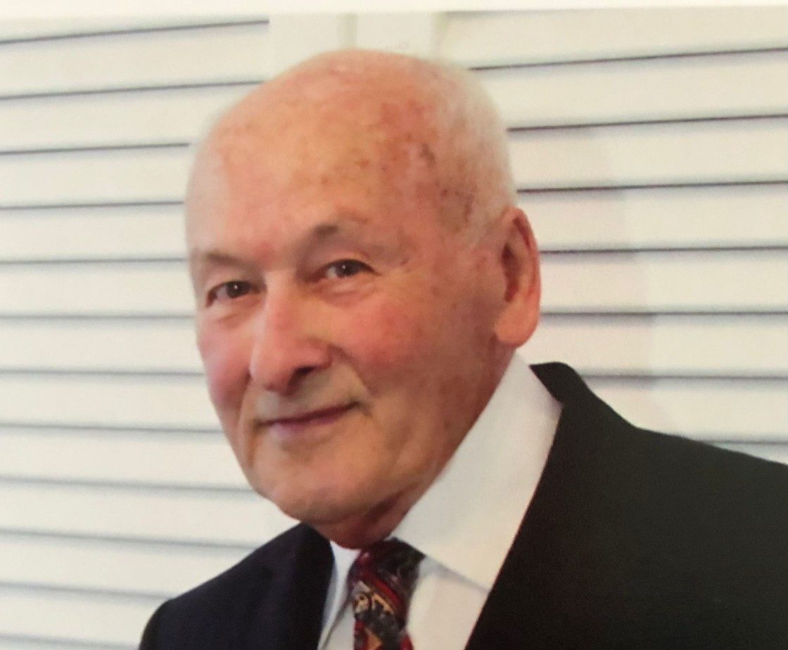 Ciao Peppe Carlini, <br> Porta Maggiore saluta <br> lo storico falegname