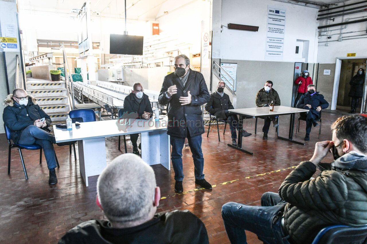 Gasparri incontra i balneari: <br> «Sulla sentenza in corso una mediazione, <br> no agli Amazon delle spiagge»