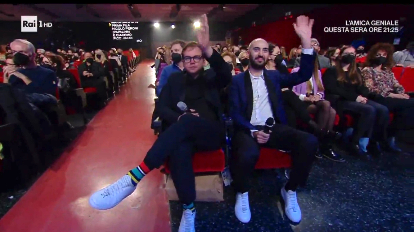 Finale del Fantasanremo <br> vissuta al Bar Corva: <br> Papalina piomba all’Ariston (Video)