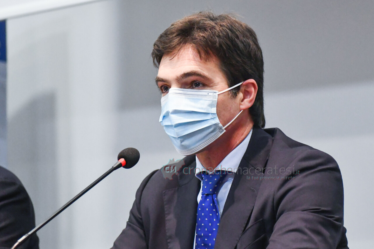 Covid, 2.519 nuovi casi nelle Marche <br> Lo sfogo di Acquaroli sulla zona arancione: <br> «La gente è stanca e sfiduciata»