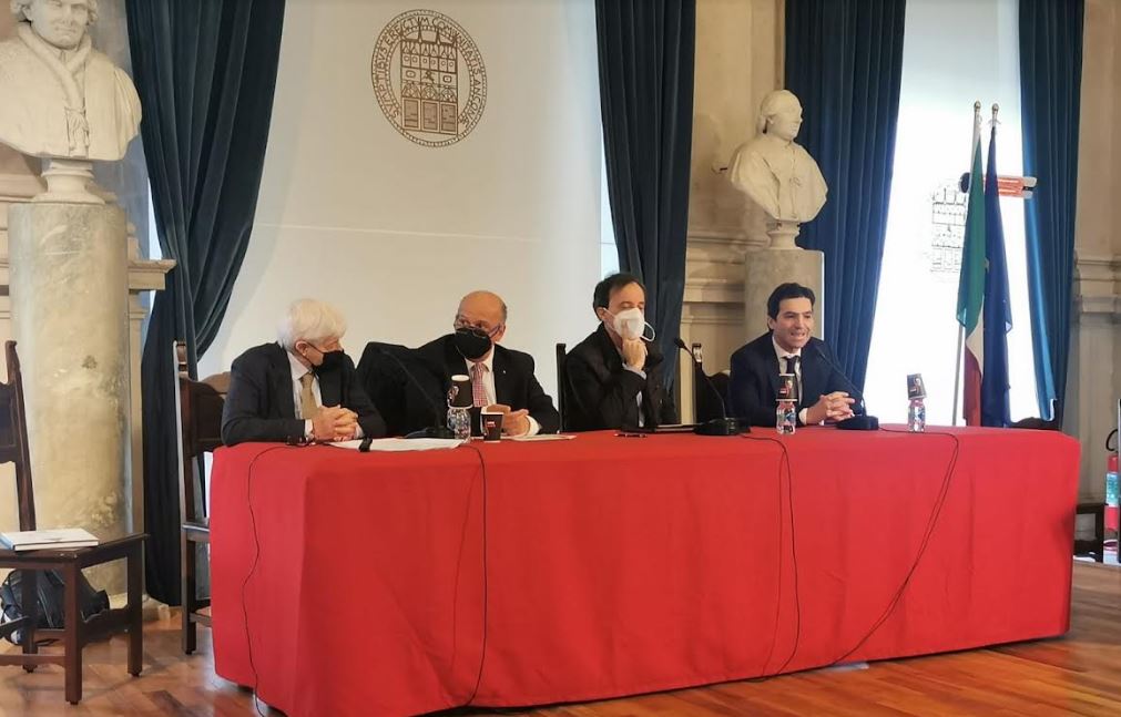 Acquaroli all’assemblea dell’Ordine Giornalisti delle Marche: «La guerra riscrive l’equilibrio delle regole economiche»