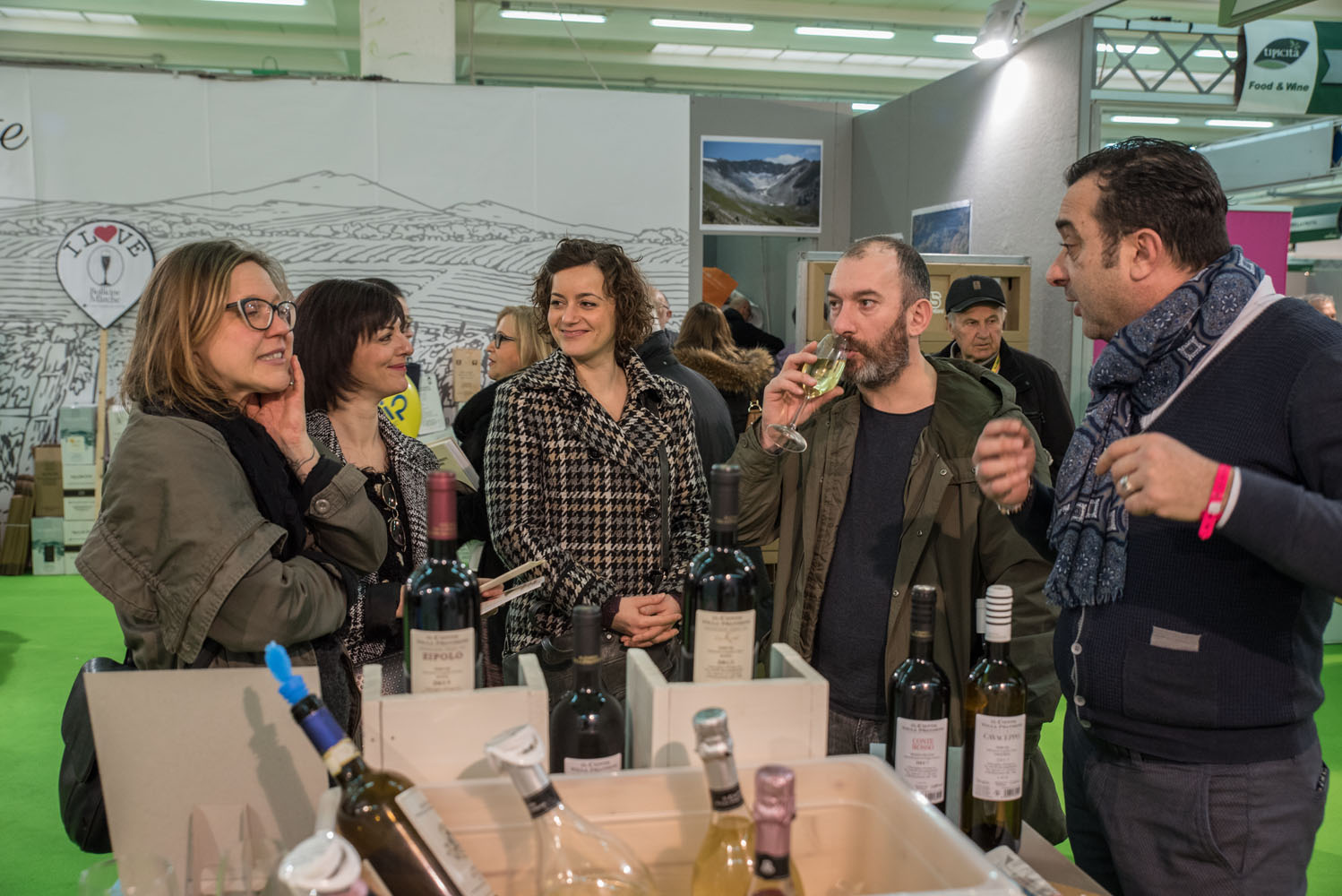 Tipicità 2022: vini autoctoni, biocreatività e lievito in fermento. Al “Fermo Forum” agricoltura, manualità e territorio