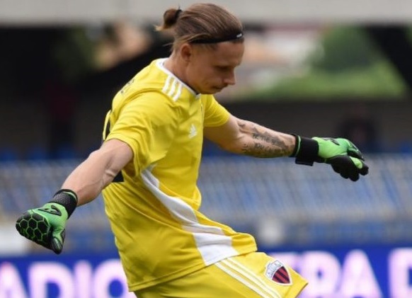 Dopo Fall anche il portiere Knoflach lascia la Samb