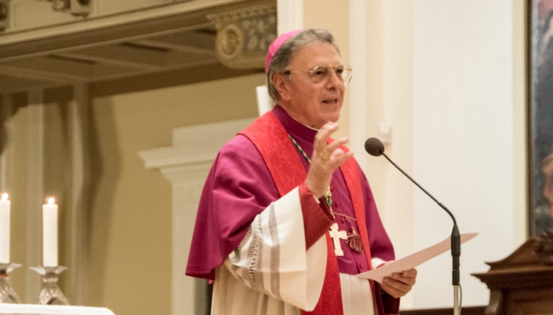 Piero Coccia lascia l’Arcidiocesi di Pesaro e passa il testimone al fermano Don Sandro Salvucci