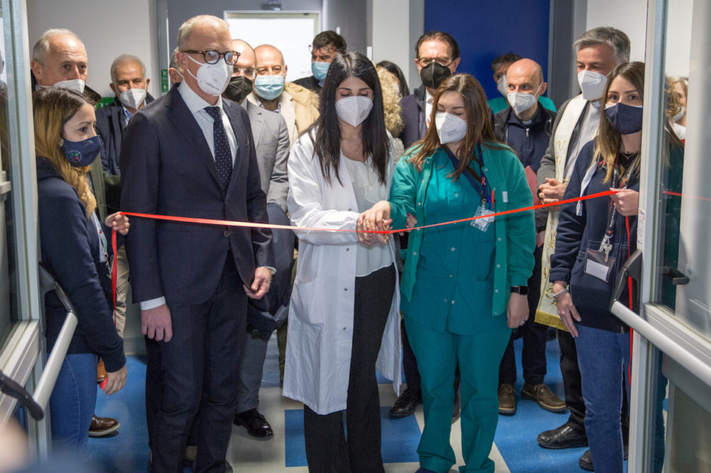 Radioterapia di ultima generazione: «Macchine salvavita, ma determinanti sono le persone che le muovono» <span> (Video)