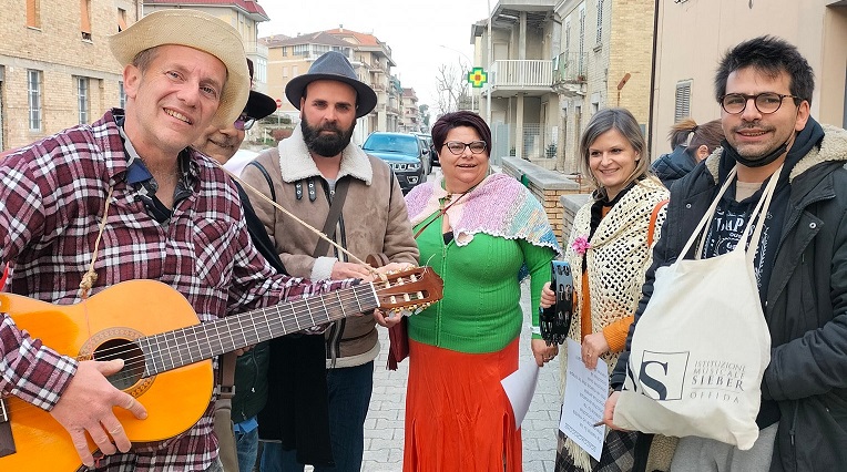 Il gruppo “Pozza I Bbè” fa rivivere la tradizione dello “Scacciacrocchie”