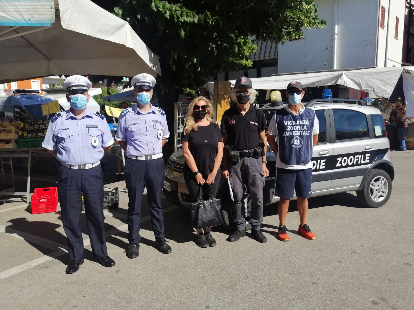 Guardie zoofile, prime multe per i proprietari di cani che non rispettano le regole