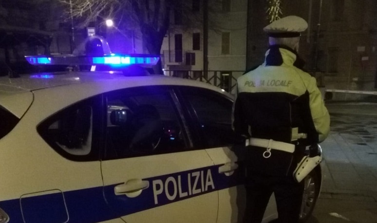 Tragedia in casa: 60enne trovato senza vita dalla Polizia Municipale