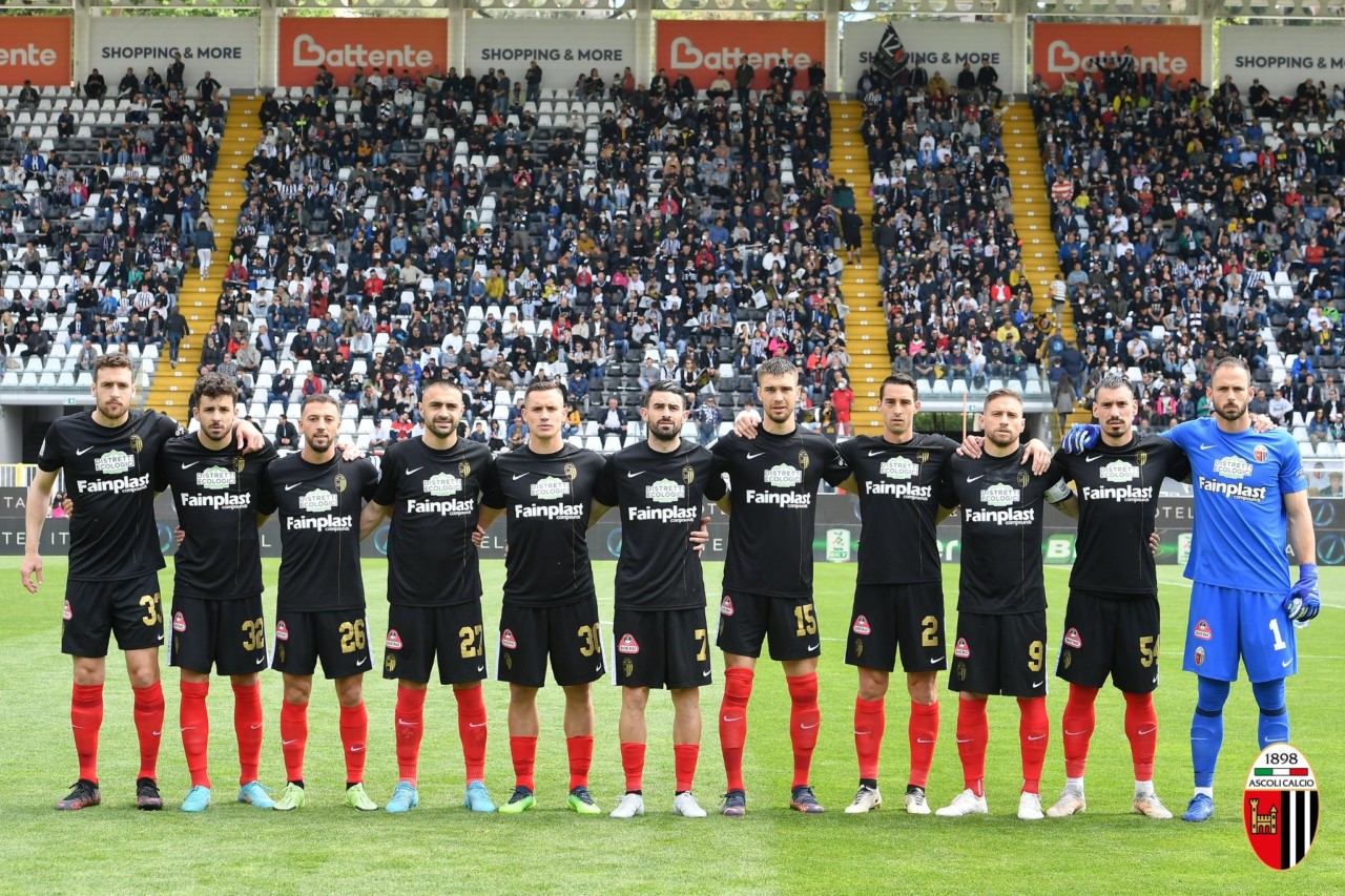 L’Ascoli per blindare i playoff, la Cremonese per la Serie A: allo “Zini” la posta in gioco è altissima