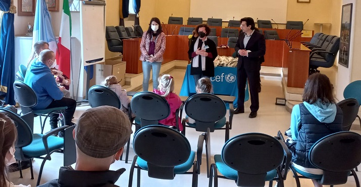Emergenza Ucraina: “La Pigotta sospesa” ai bambini ucraini, gli auguri del vescovo alle famiglie Emergenza Ucraina: “La Pigotta sospesa” ai bambini ucraini, gli auguri del vescovo alle famiglie