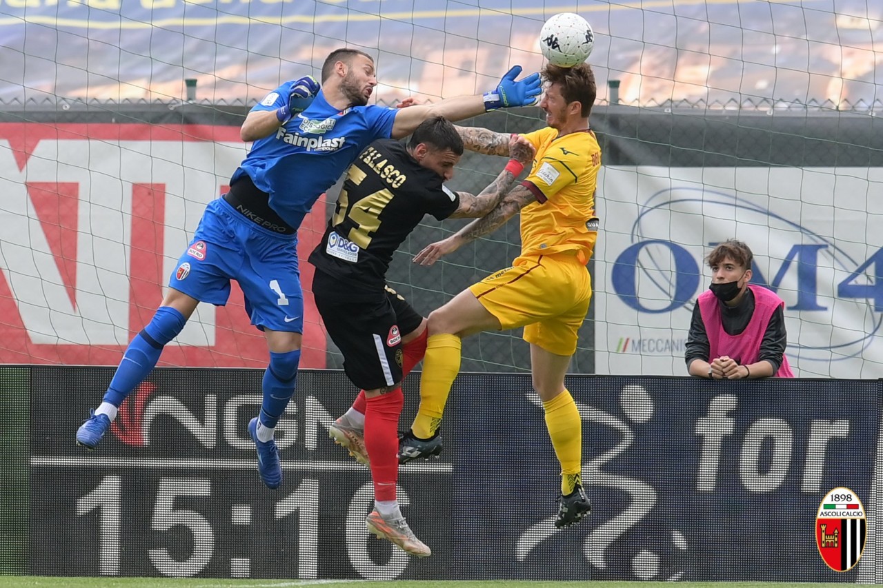 Pagelle Ascoli: Saric inesauribile, Leali evita la beffa finale