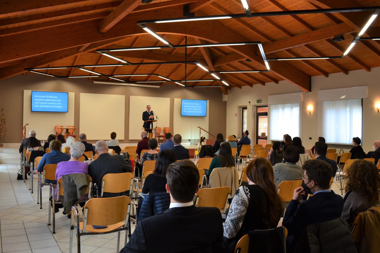 Testimoni di Geova, ripartono le riunioni in presenza
