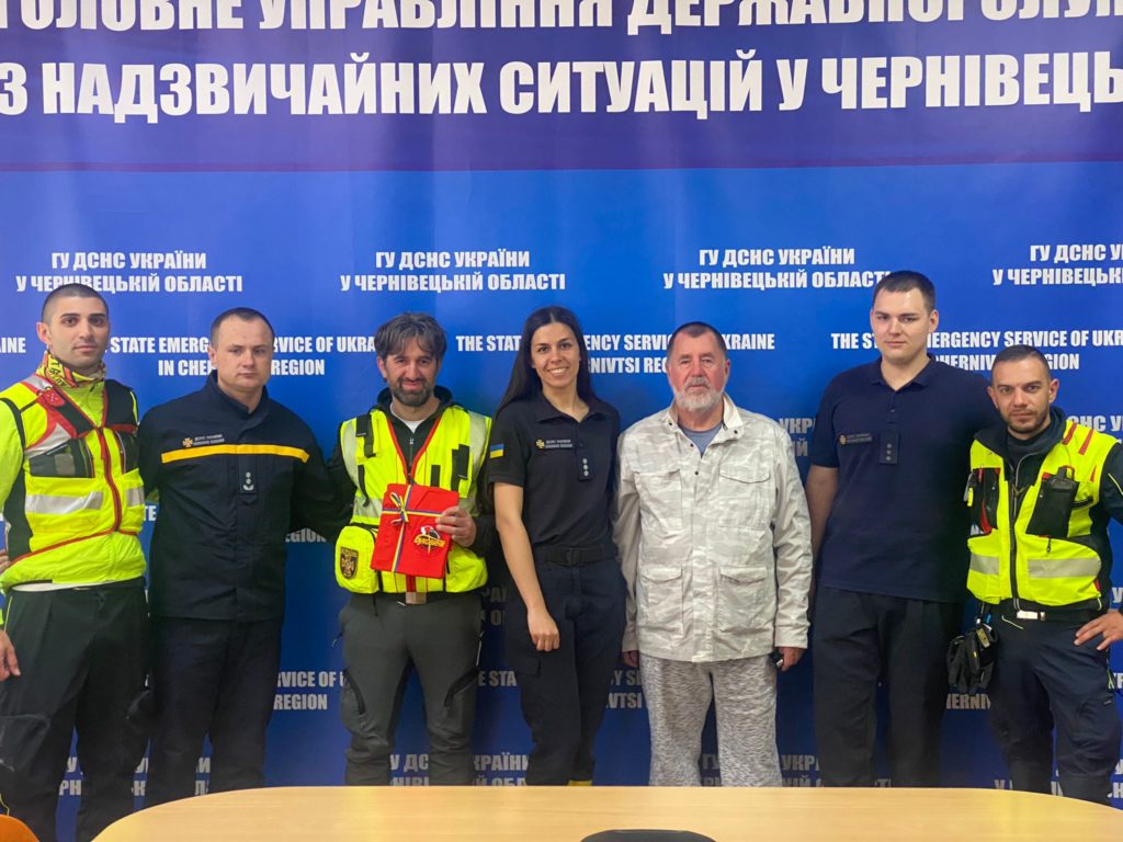 Ucraina e Italia sempre più vicine: il sostegno ai soccorritori «Un popolo che vuole una vita normale» <span> (Foto e video)