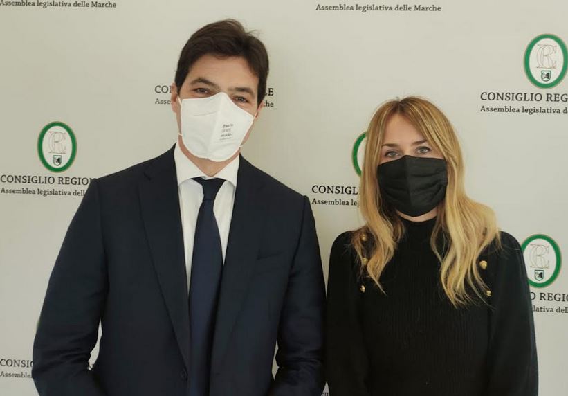 Personale scolastico guarito dal covid, la Regione scrive all’Usr: «Per evitare interpretazioni restrittive della legge»