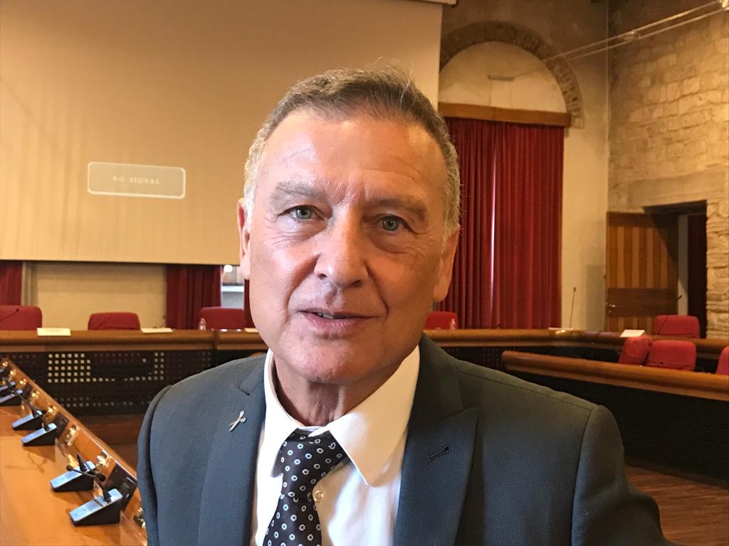 Covid e influenza ormai a braccetto sotto la fastidiosa insegna “mali di stagione”: il punto con il dottor Claudio Angelini