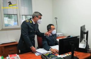 Contributi per l’emergenza covid: la Guardia di Finanza pizzica undici aziende che non ne avevano diritto, 21 persone nei guai <span> (Video)