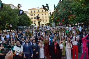 La festa dei laureati Univpm, il rettore: «Restituite con il massimo dell’impegno le opportunità ricevute dall’Ateneo» <span> (Foto e video)
