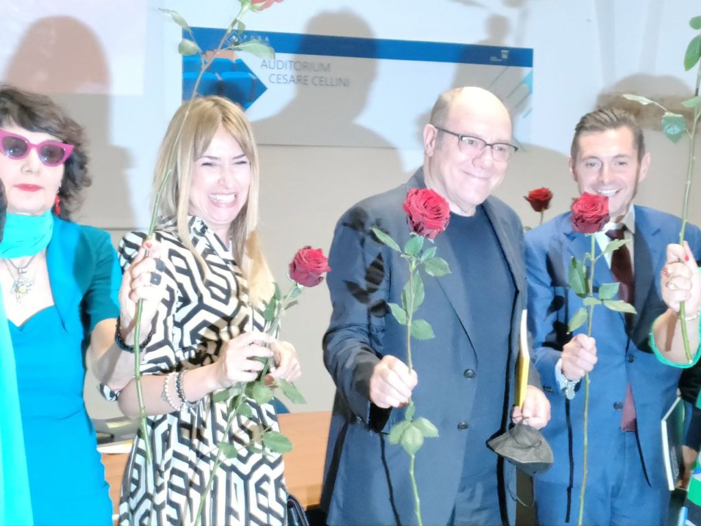 Verdone racconta i silenzi del cielo: «Con le foto ringrazio Dio per ciò che mi sta dando, Ascoli città meravigliosa» <span> (Video e foto)