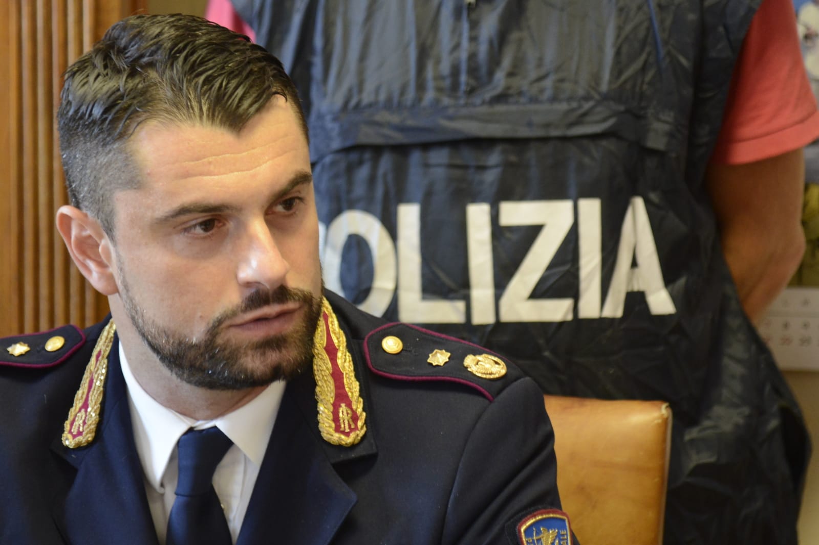 In A14 a zig zag e a tutta velocità, supera il comandante della Stradale: ritirata la patente, era ubriaco