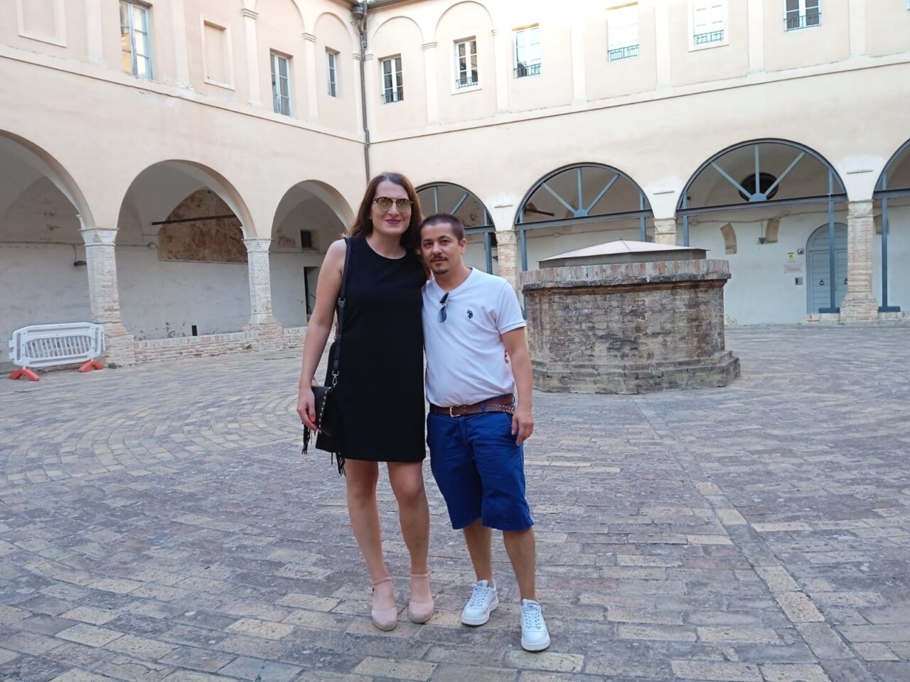 Lei diventa uomo e lui donna: ora pensano al matrimonio