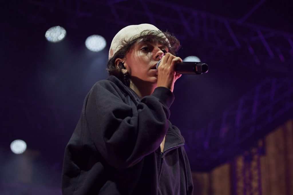 Ariete, piovono reggiseni sul palco dell’Ascoli Summer Festival: e stasera c’è Brunori <span> (Foto e video) </span>