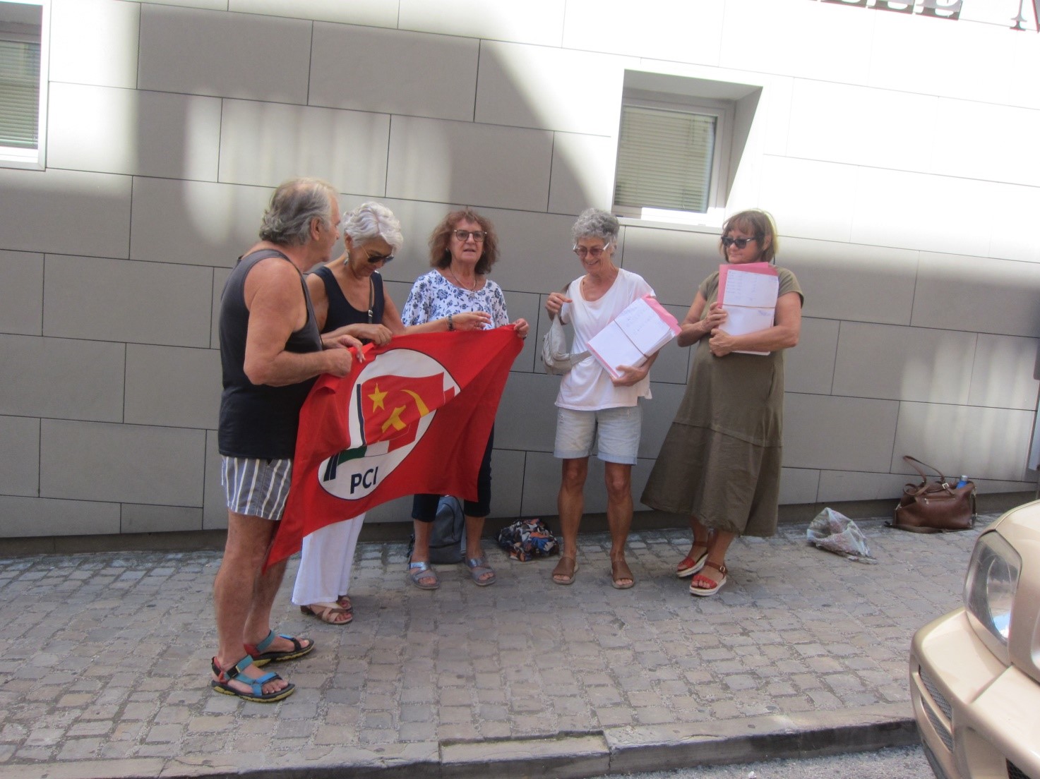 Depositate le firme a sostegno per la lista del Partito Comunista Italiano