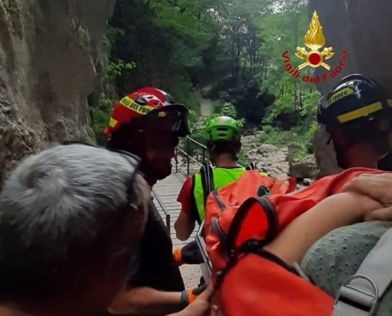Escursionista soccorsa all’Infernaccio da Vigili del Fuoco e Cnsas Escursionista soccorsa all’Infernaccio da Vigili del Fuoco e Cnsas