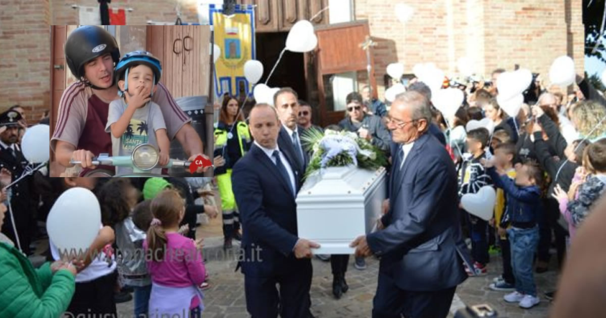 «Ciao Mattia, continua a mandarci bacetti come quando giravi in Vespa con papà» <span> (Video e foto)