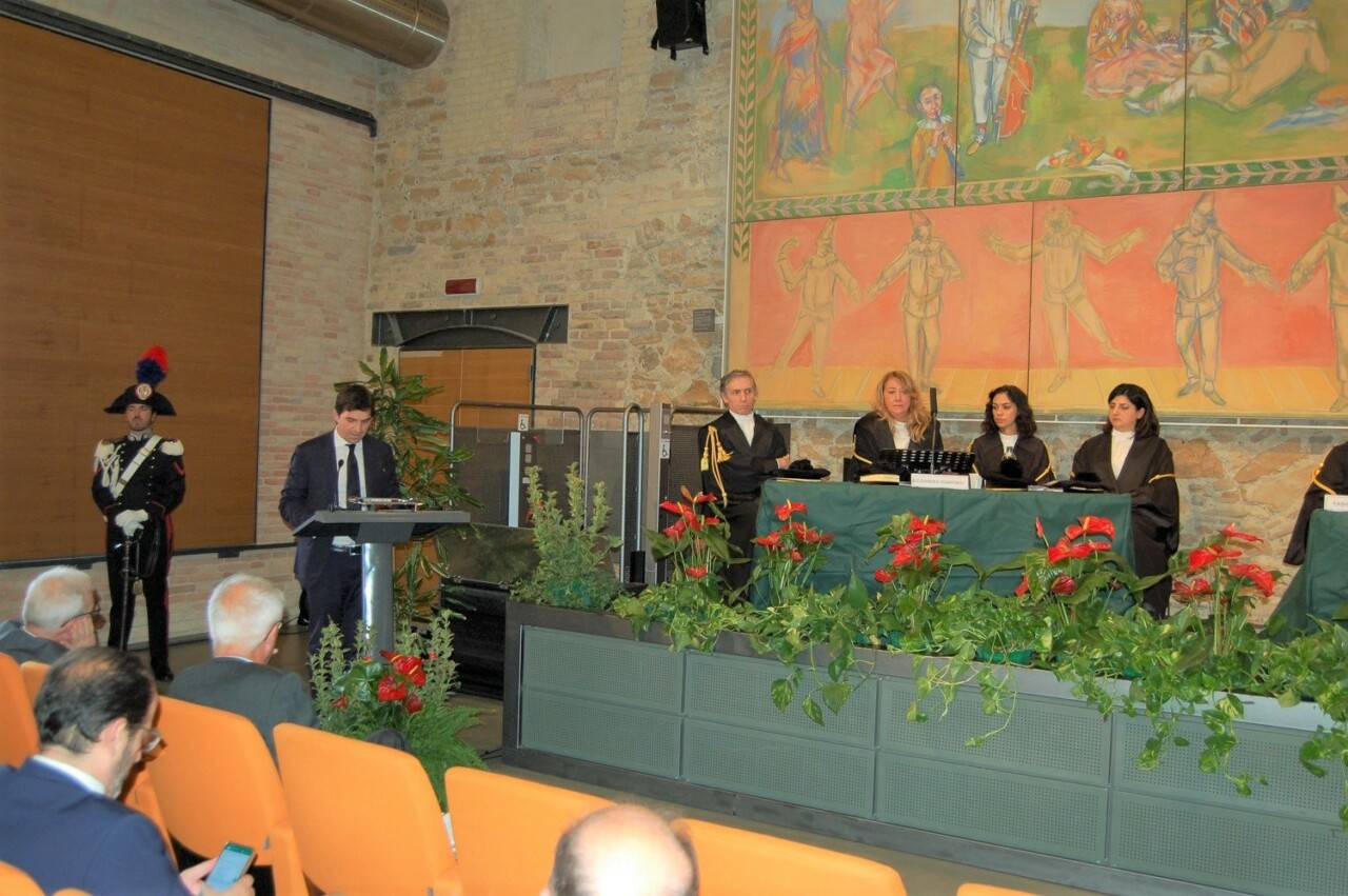 Ritardi nell’utilizzo di fondi per la Ricostruzione e fuga dei medici dagli ospedali: lo dice la Corte dei Conti